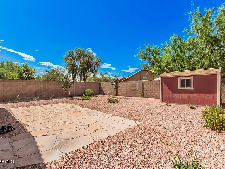 1028 W Butler Ct — Photo 31