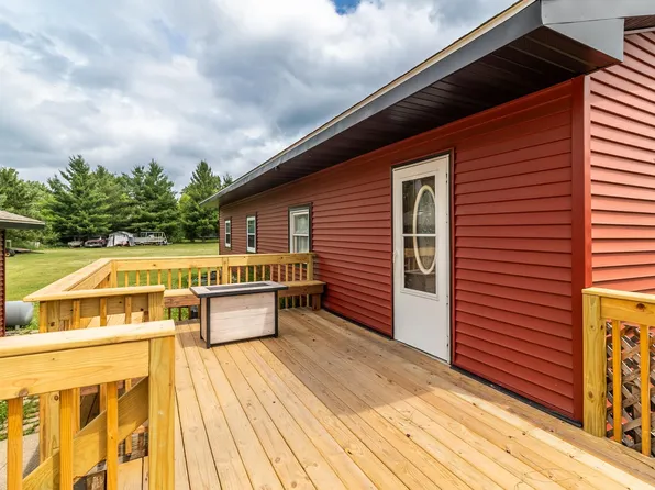 422 E 221st St, Clearwater, MN 55320
