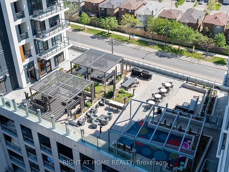 7950 Bathurst St #1424 — Photo 24