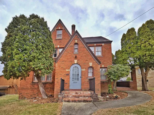 2007 Goff Ave, Clarksburg, WV 26301