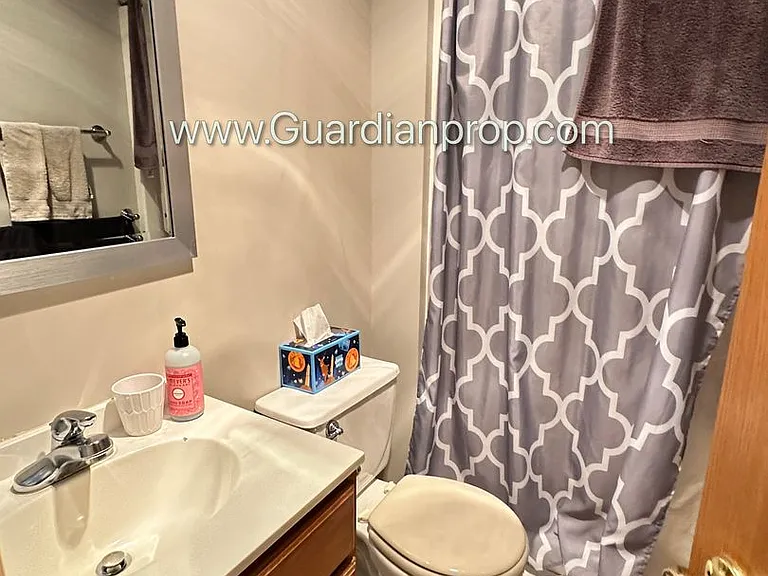8841 Garland Ln N — Photo 10