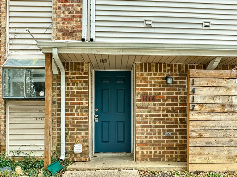 East Landing Townhomes — Photo 3