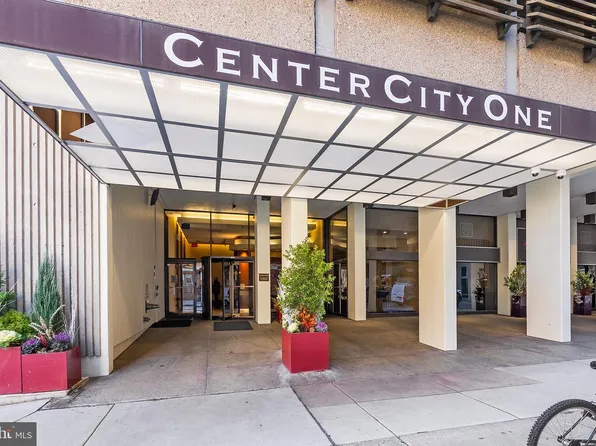 1326 Spruce St APT 1701, Philadelphia, PA 19107