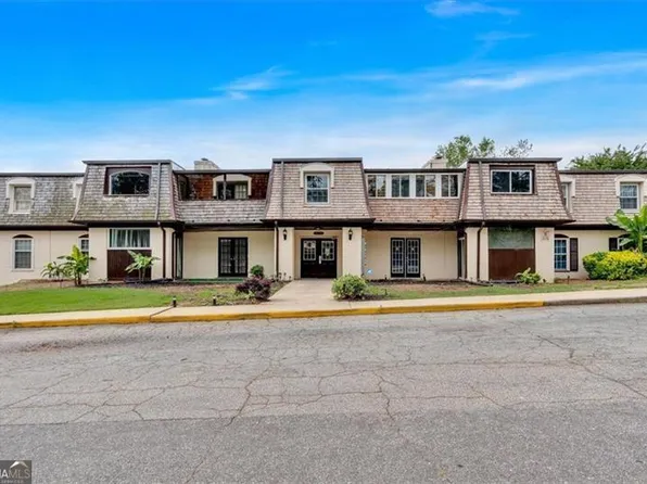 122 Rue Fontaine, Lithonia, GA 30038