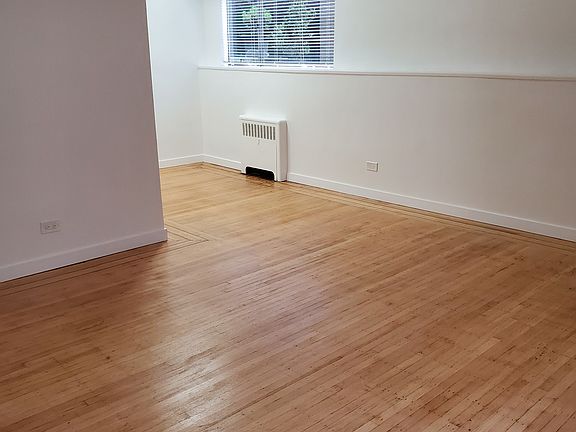 2nd image of 321 Agnes St #10