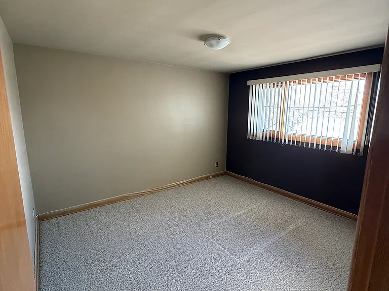 605 Dallenlea Ave #605 — Photo 16