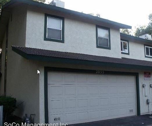 4th image of 2055 S Magnolia Ave