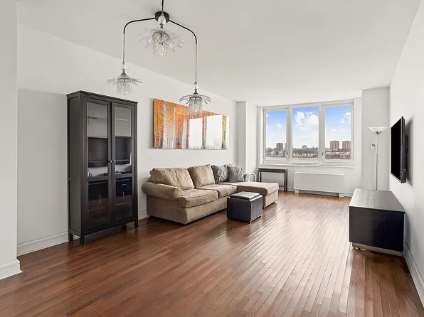 120 Riverside Blvd APT 11L, New York, NY 10069