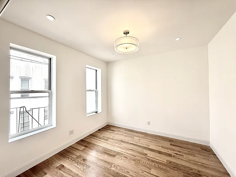 48-15 43rd Ave #3B — Photo 7