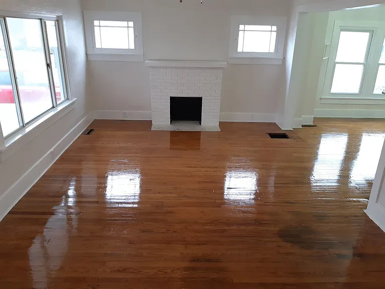 116 Redwood Ave — Photo 14