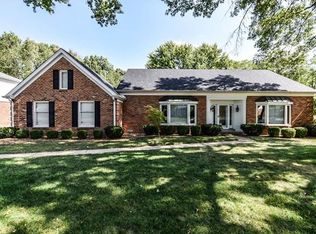 230 Brayhill Ct, Chesterfield, MO 63017