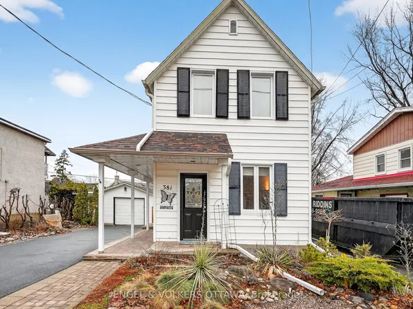 381 Montfort St, Ottawa, ON K1L 5M9