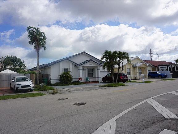 3rd image of 14239 SW 10th St
