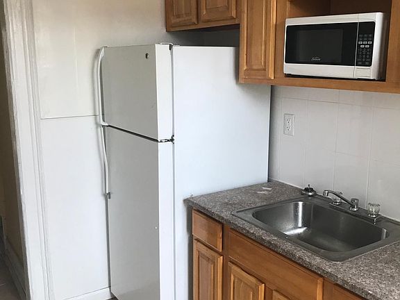 5th image of 1526 77th St #2L