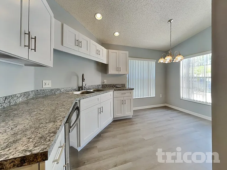 145 Clarinet Way — Photo 6