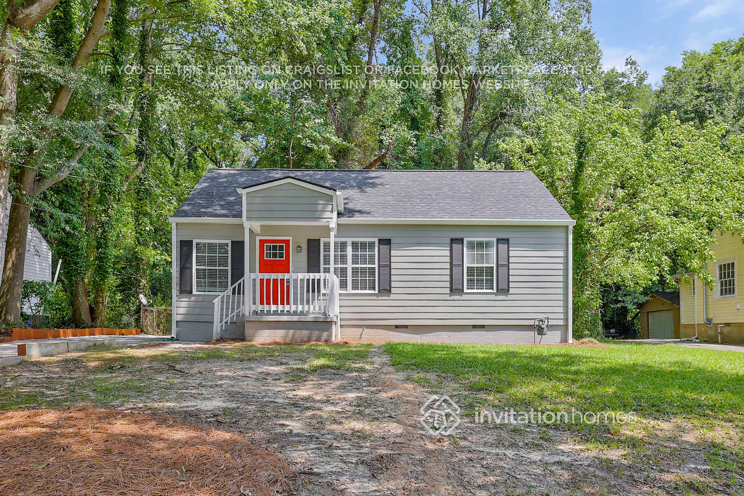 411 Forrest Ridge Dr Nw Atlanta, GA 30318 — Photo 2