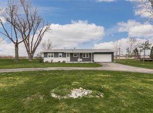 2198 Dawn Dr, Marion, IA 52302