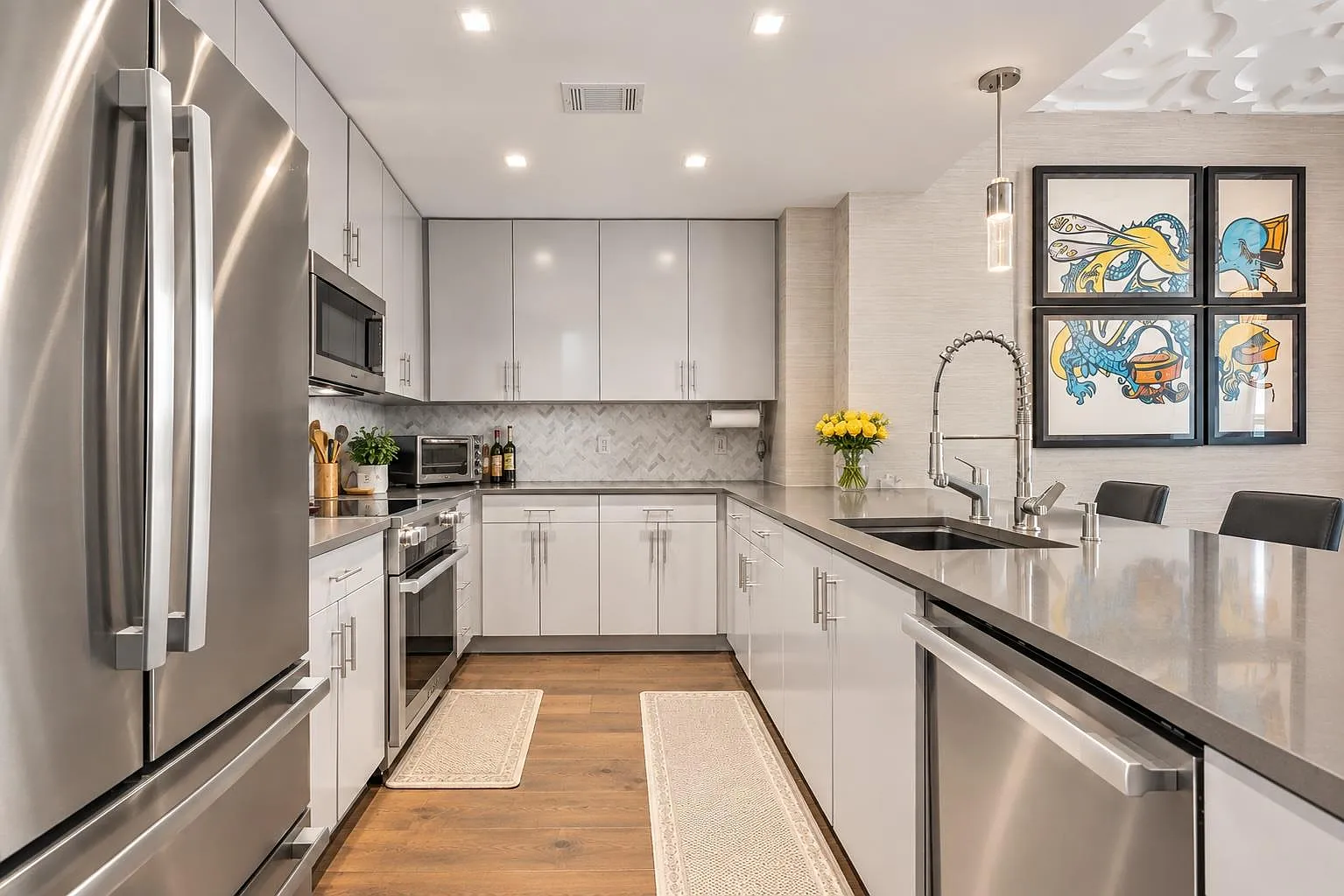 2 bed, 2.0 bath, 1244 sqft, $4,800 — Photo 3