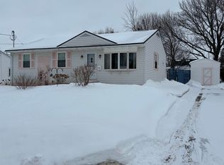 31 Alden St, Massena, NY 13662