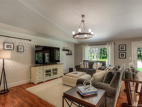 2nd image of 43710 94th Avenue Ct E