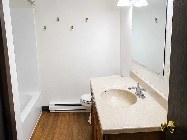 2514 E Sinto Ave #18 — Photo 3
