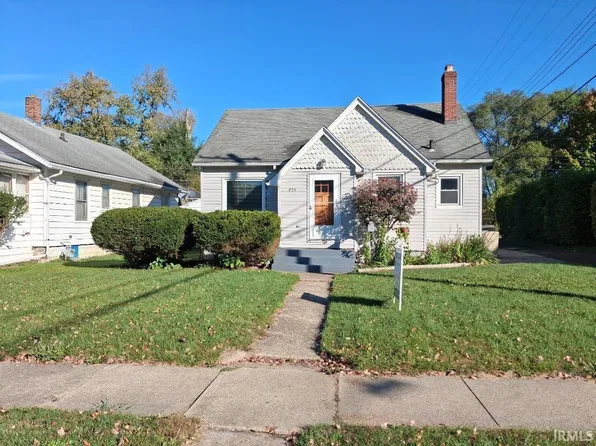 829 E Eckman St, South Bend, IN 46614