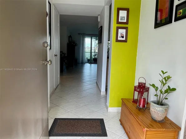 1660 NE 191st St APT 111-1, North Miami Beach, FL 33179