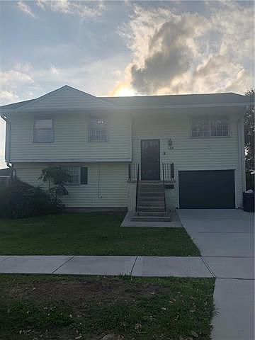 1st image of 308 Amapola Cir