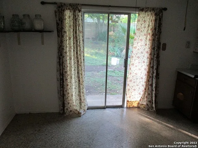 11823 Casa Alto St — Photo 3