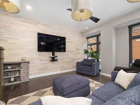 3rd image of 250 Spring St APT 254