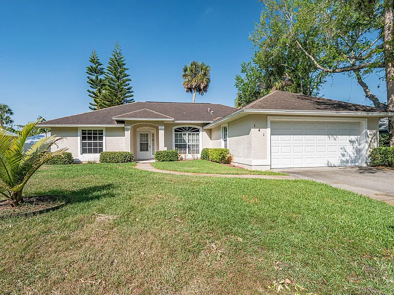 141 39th Dr — Photo 37