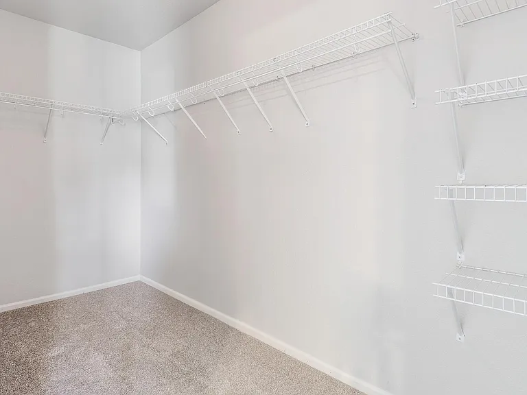 1862 Twin Lakes Cir — Photo 12