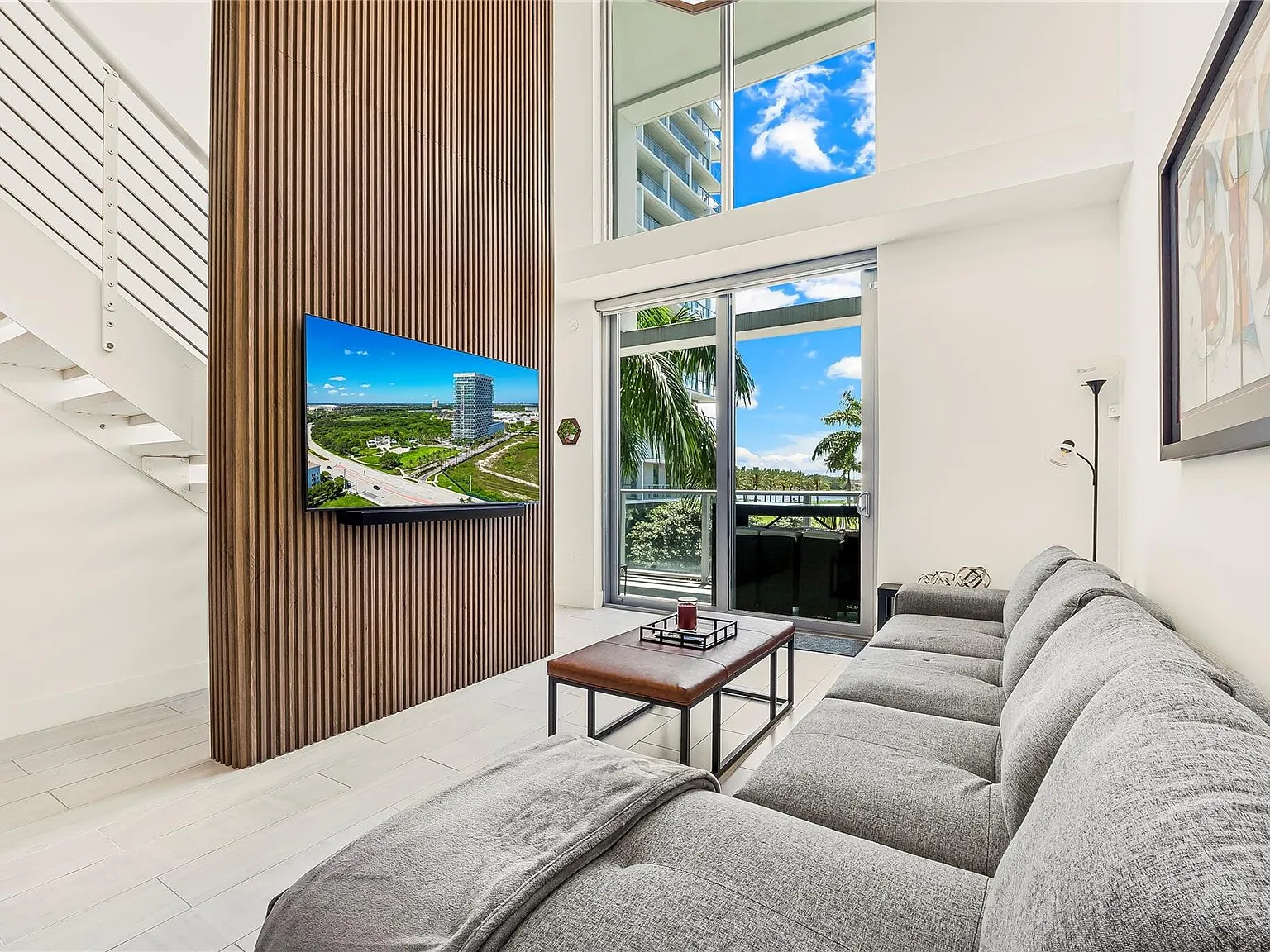 2 bed, 2.5 bath, 1420 sqft, $4,950 — Photo 1