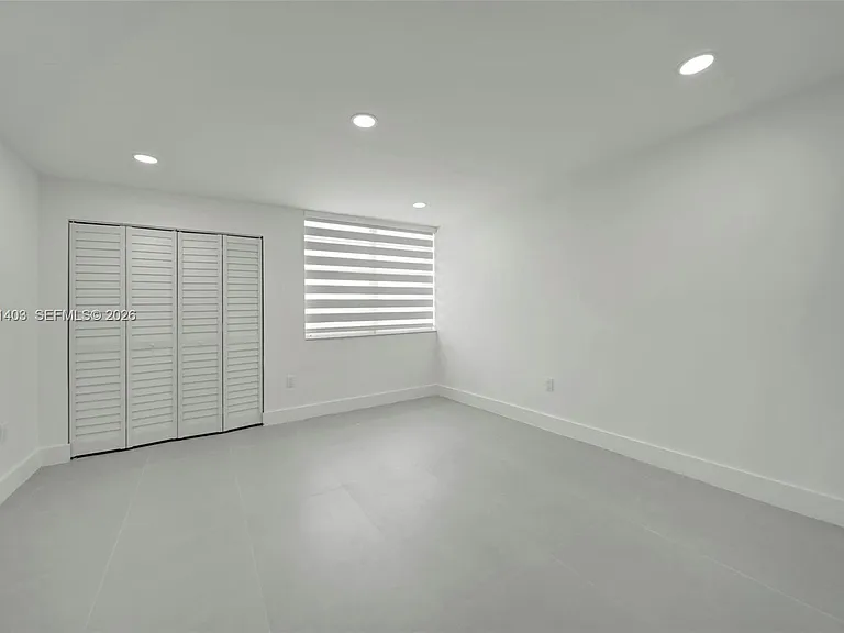 1083 W 38th St #23-8 — Photo 16