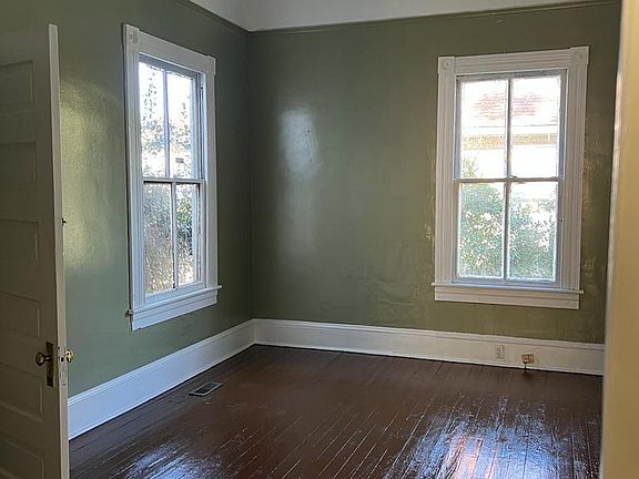 4th image of 1456 Oakland Ave