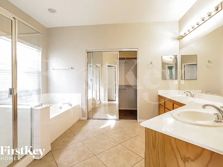 5898 Swan Point Pl — Photo 10
