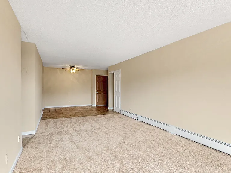 Oak Valley Apartments — Photo 77