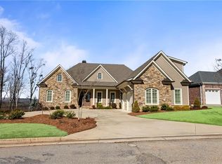 3653 Lake Ridge Dr, Gainesville, GA 30506