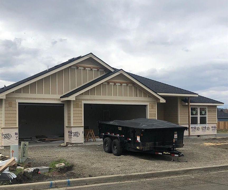 1st image of 273 Bellerive Dr