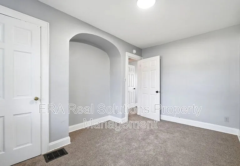 1575 E Cordell Ave — Photo 26