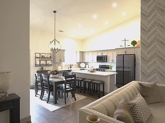 2nd image of 415 W Joan Avenue