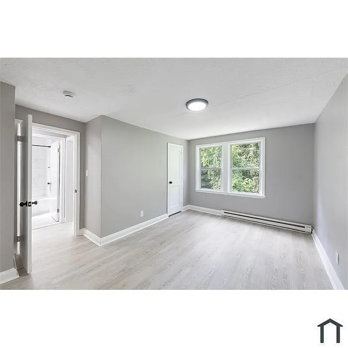 Building Photo - 2699 Fairview Ave #A