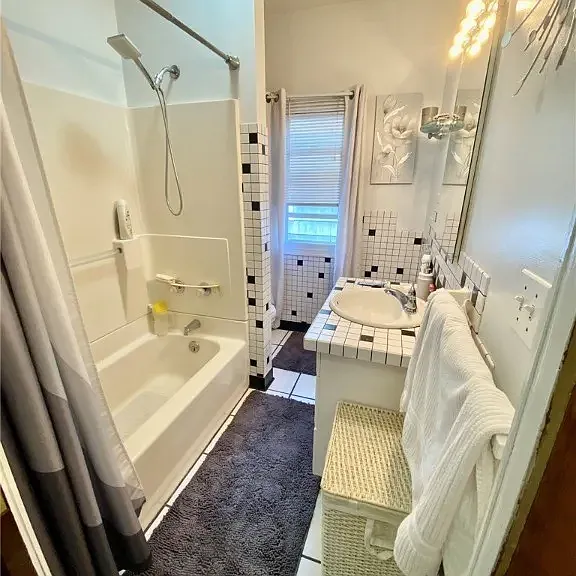 623 Park Ave #2 — Photo 12