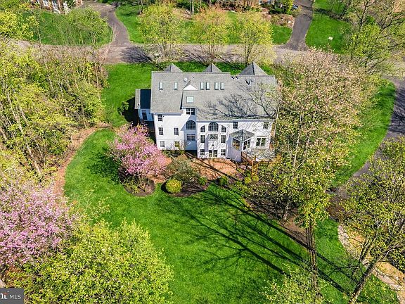 5th image of 3684 Waples Crest Ct