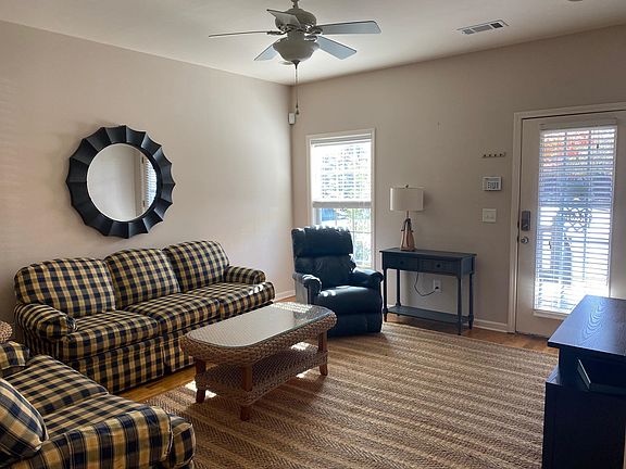 3rd image of 205 Port Laz Ln