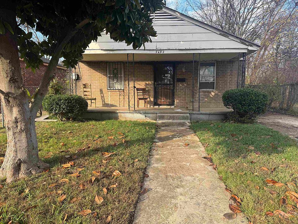 1st image of 2492 Heard Ave