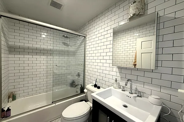 Rented by Douglas Elliman | media 8