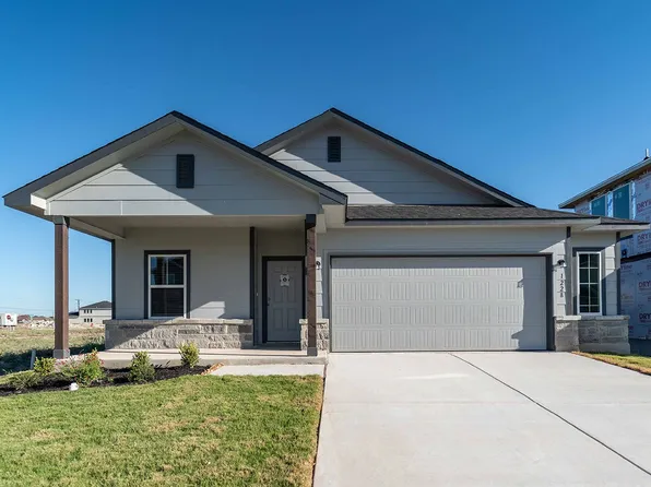 1228 Marvin Grv, Seguin, TX 78155