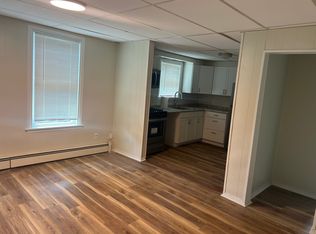 143 Knight St APT 4, Providence, RI 02909