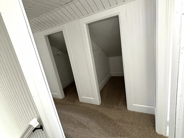 121 E Melvin Ave — Photo 10